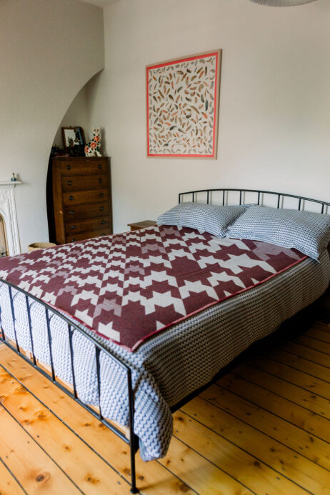 Houndstooth Blanket in Acer and Bleached White