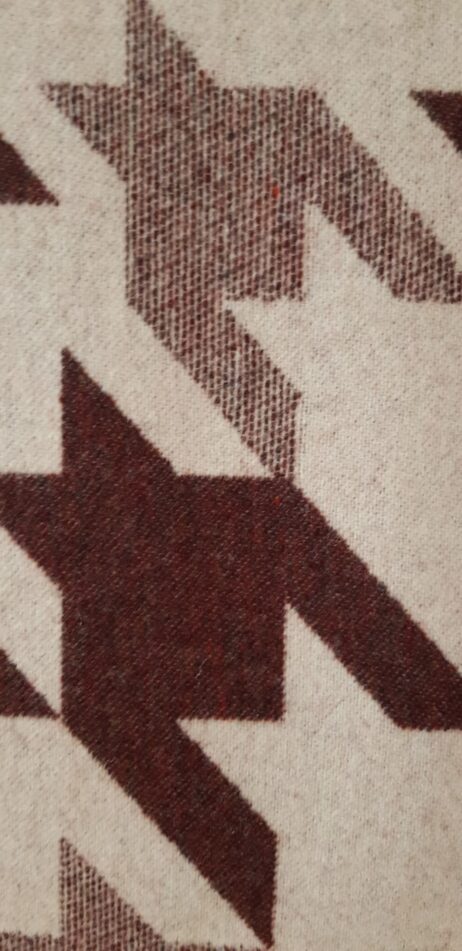 NEW Houndstooth Blanket in Acer and Bleached White - Image 4