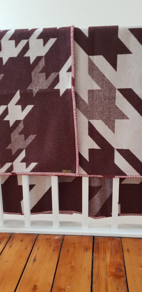 NEW Houndstooth Blanket in Acer and Bleached White - Image 2